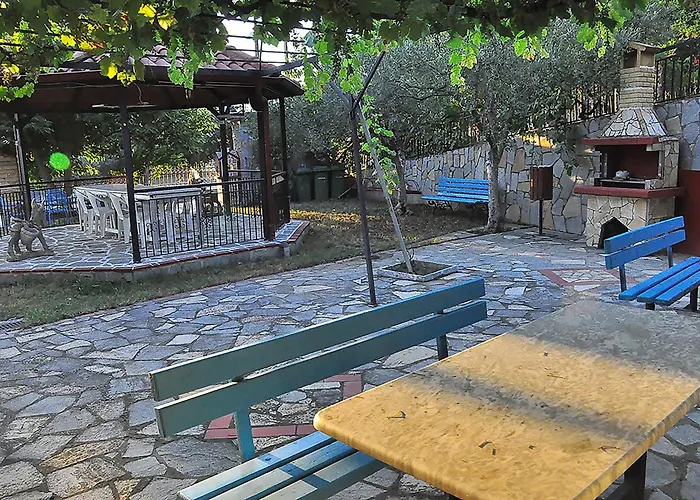 κωστασ μουστακλησ