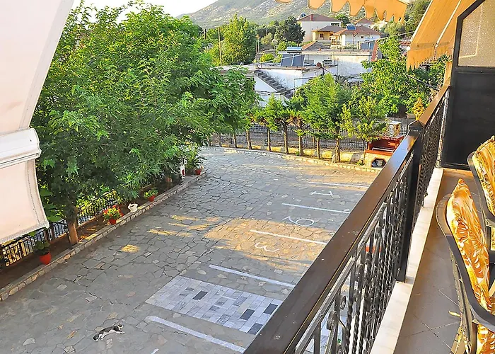 κωστασ μουστακλησ *